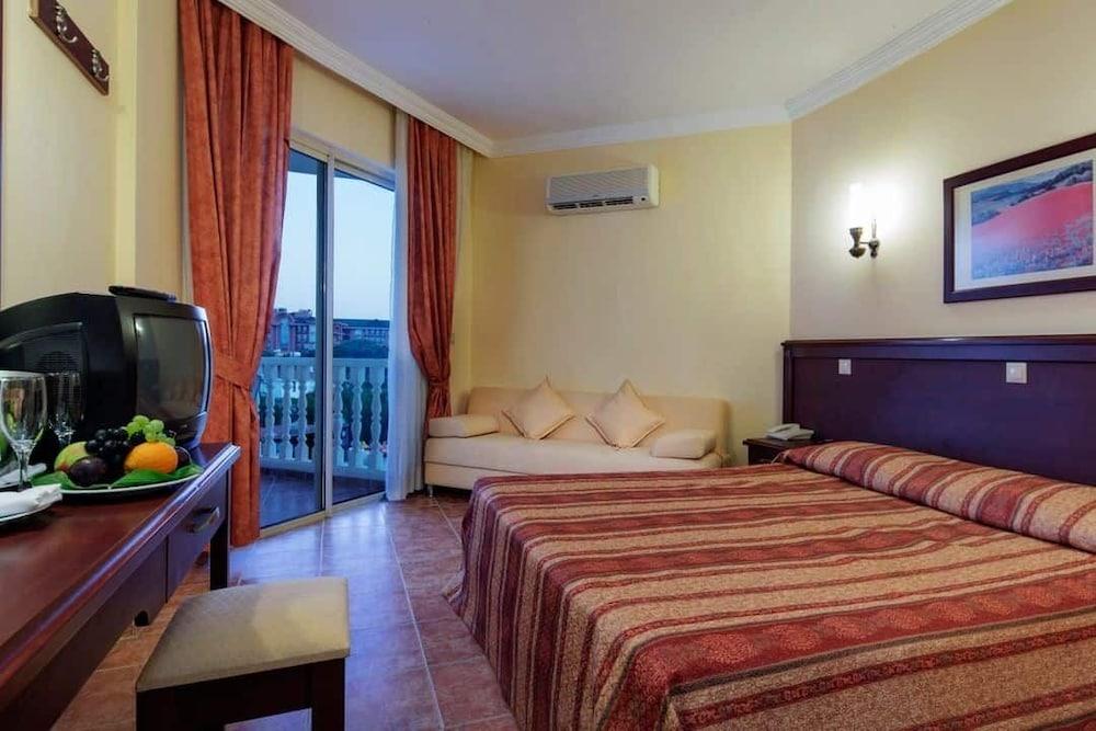 Larissa Sultan Beach Çamyuva Екстериор снимка
